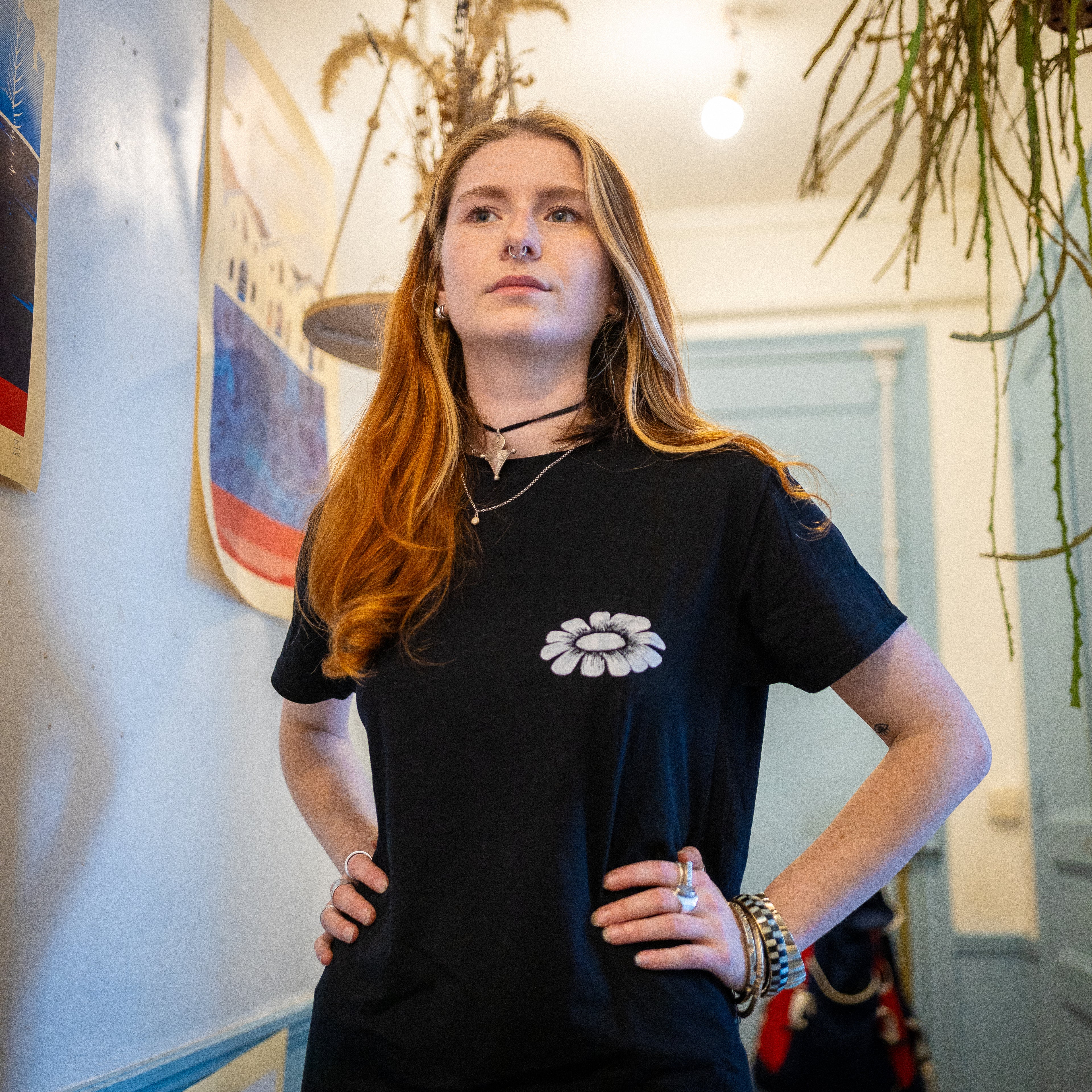 T-shirt "Wild Flowers" black.